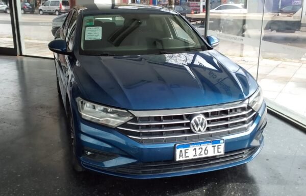 VOLKSWAGEN VENTO 2019 CONFORTLINE 1.4